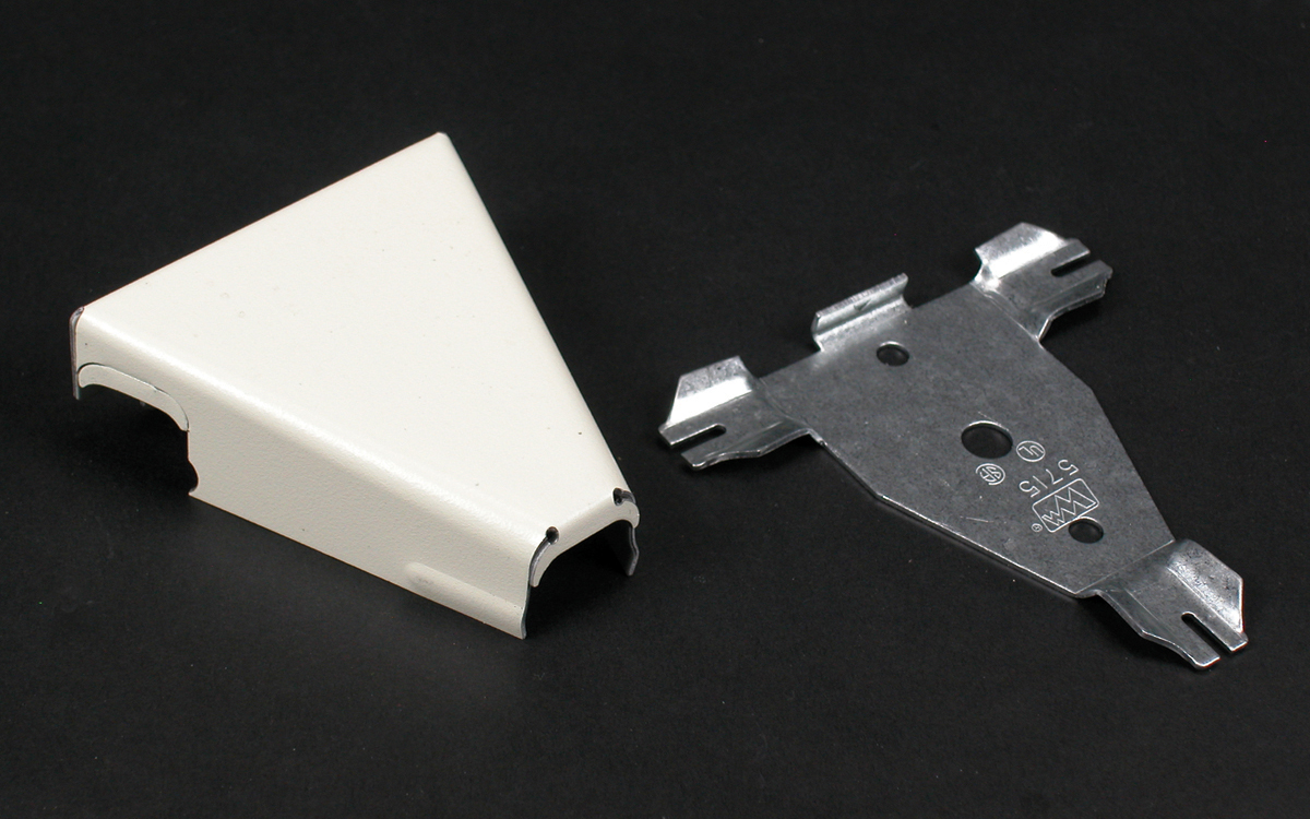 Wiremold&reg; 5715WH