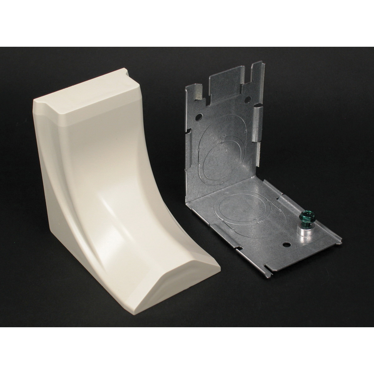 Wiremold&reg; 2686FO