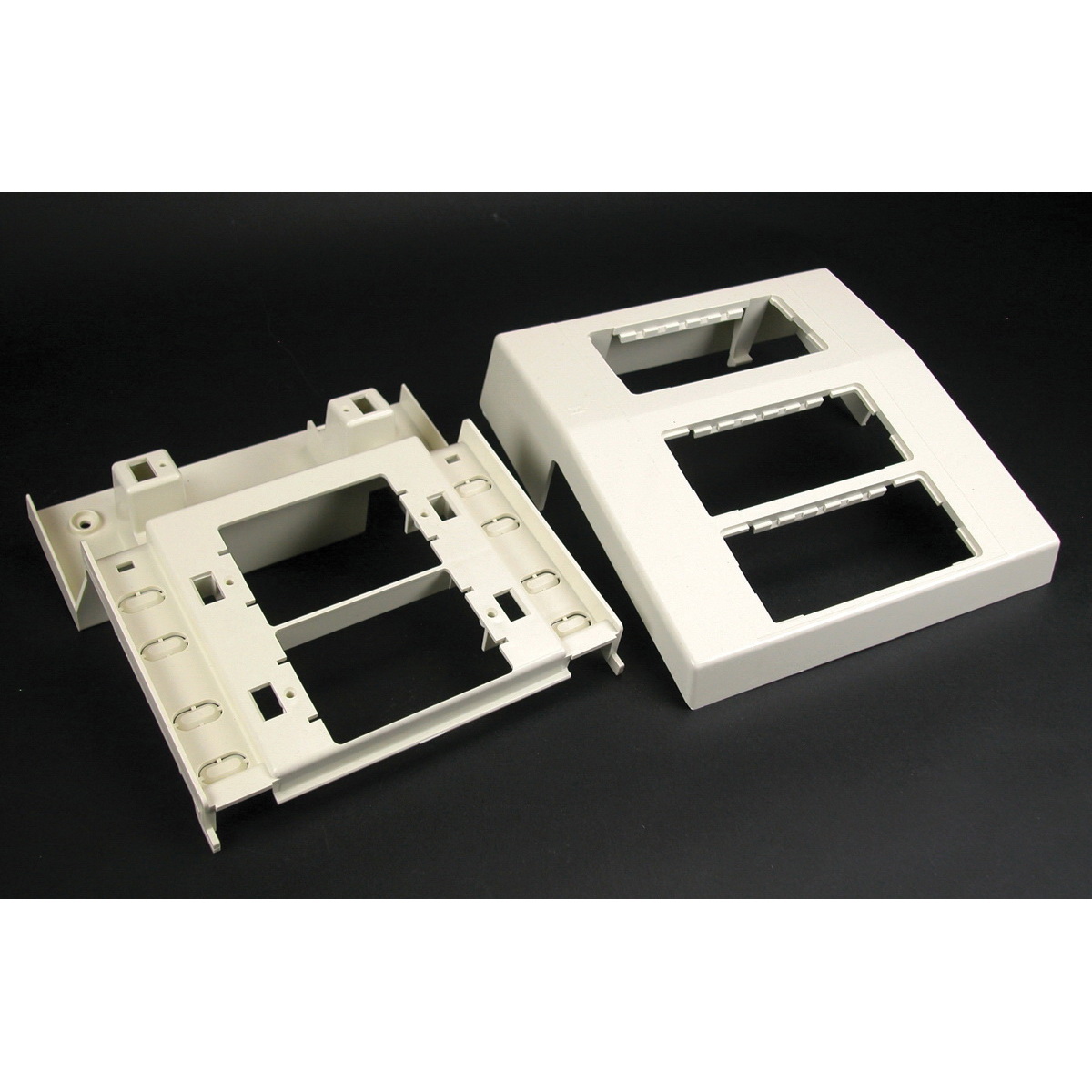 Wiremold&reg; 5450A3WH