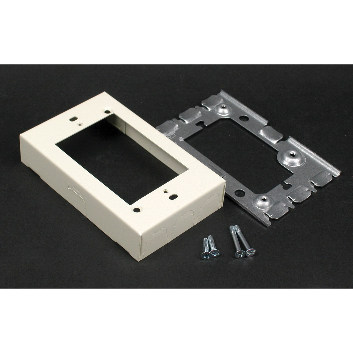 Wiremold&reg; 5751WH